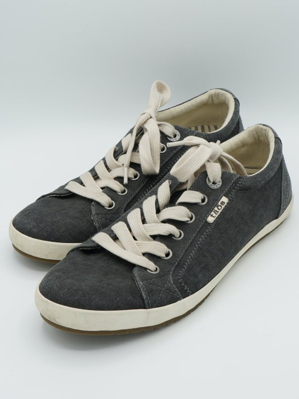 Taos Star Dark Grey Washed Canvas Comfort Sneakers Women's Size 9